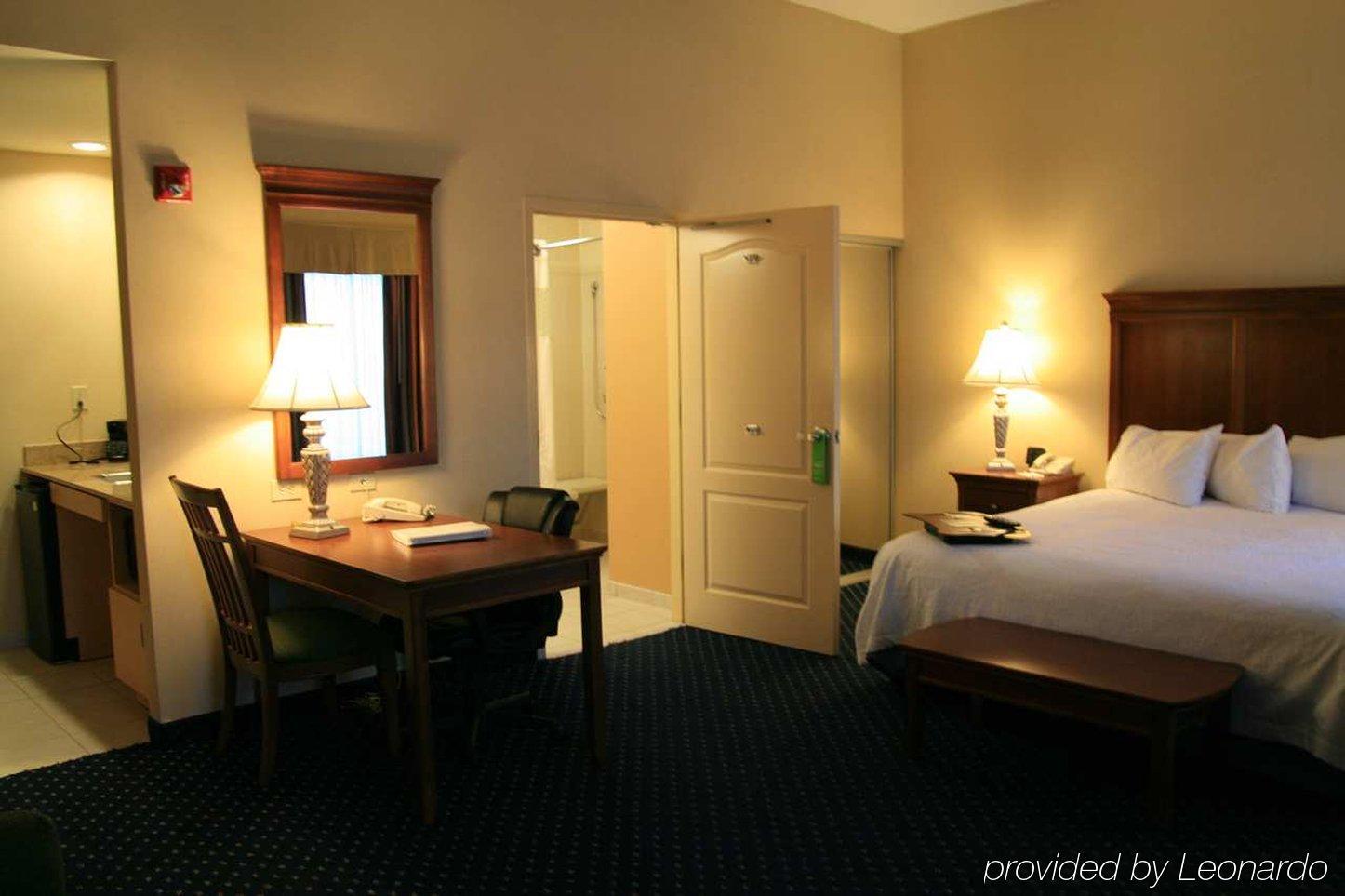 Hampton Inn And Suites Fredericksburg South Oda fotoğraf